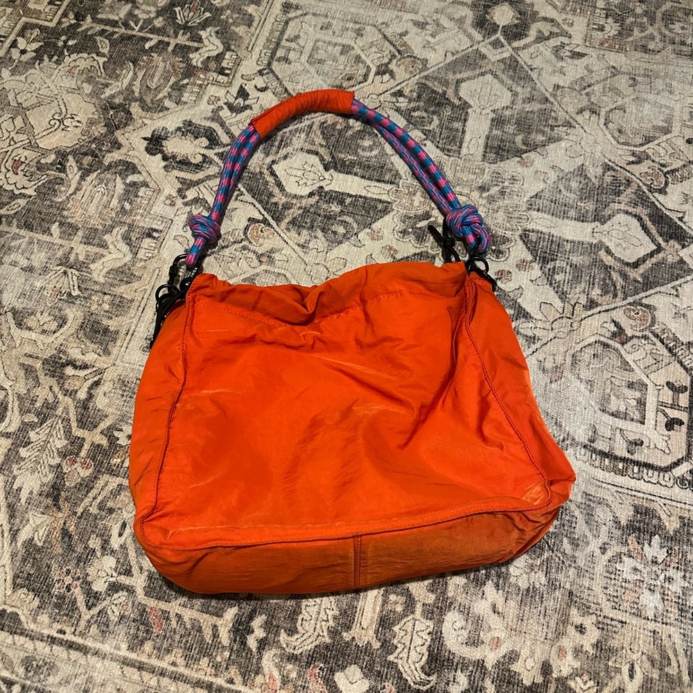 Rotunda bag